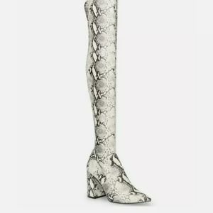 STIVE MADDEN  Women's Jacoby Over-The-Knee Boot Size 7.5